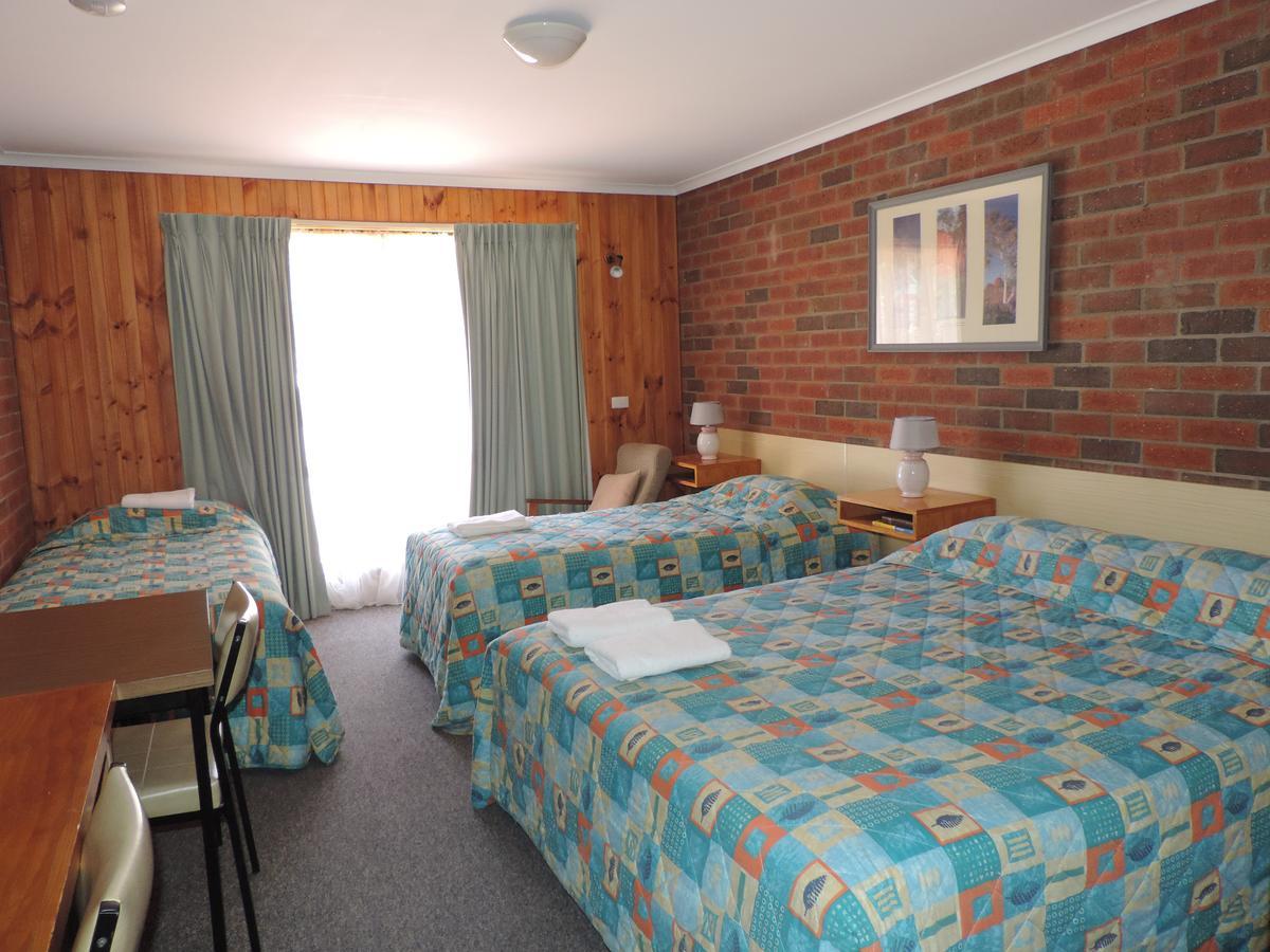 Tooleybuc Country Roads Motor Inn Extérieur photo